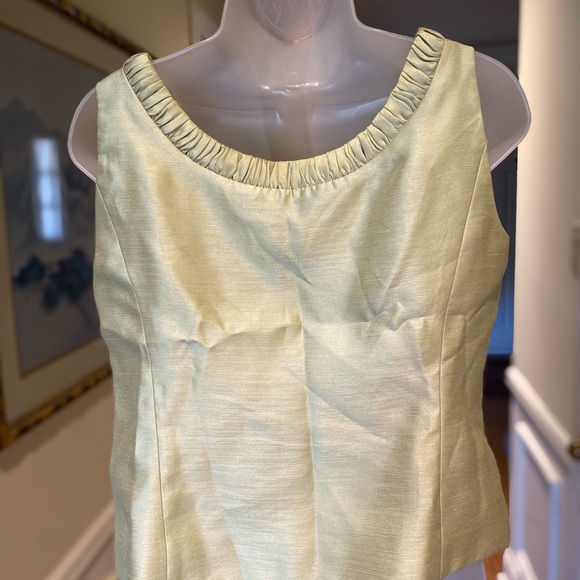 Kasper - Lady light green dressy sleeveless top, 6P - Picture 2 of 6